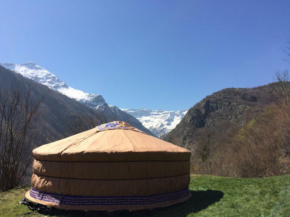 Yourtes Mongoles Gavarnie Gèdre Exteriér fotografie